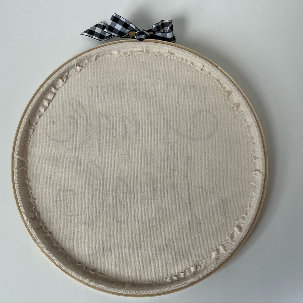 Christmas Message Hoop/Sign - Picture 3 of 3